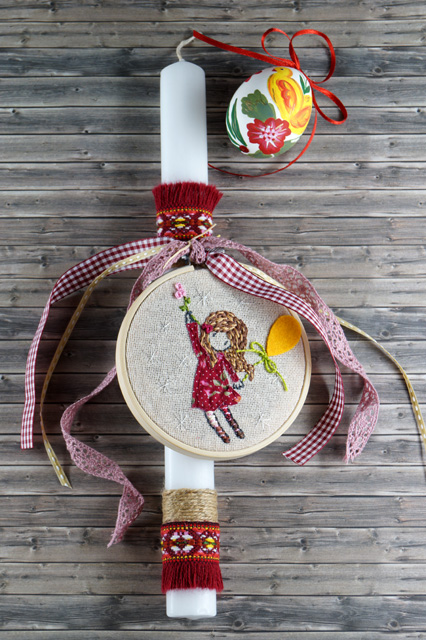 LA02 - Λαμπάδα με διακοσμητικό τελαράκι 11εκ